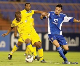 الهلال يستعين بحكام أجانب أمام النصر والأهلي
