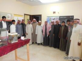 طلاب متوسطة طريف الليلية يزورون “لجنة حياة”