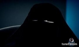 بالفيديو.. أسرة تفقد مولودتها قبل 37 عاماً بـ “الشميسي”.. و”شبهها بالأم” يعيدها إليهم مرة أخرى