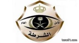 العثور على طالب متوفى وملطخاً بدمائه أمام منزله