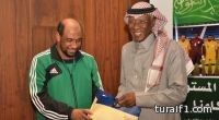 حكام سعوديون يهددون: سنستقيل في حالة ابتعاد عمر المهنا