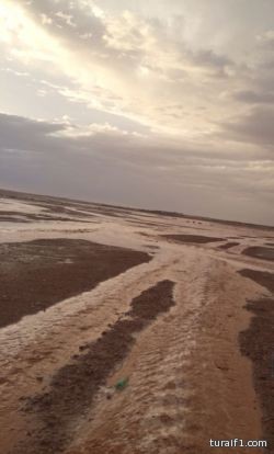 بالفيديو والصور جريان الأودية والشعاب في ضواحي محافظة طريف