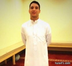 يمني يتفاجأ بزوجته في الجامعة بعد شهرين من الإعلان عن وفاتها