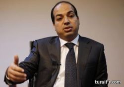مساعد: مسلحون يطلقون قذيفة صاروخية على مكتب رئيس الوزراء الليبي الجديد