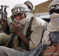 مسلحون متشددون في العراق يهاجمون مقر محافظة نينوى في الموصل