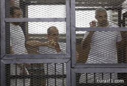 السيسي يقول إنه كان يتمني ترحيل صحفيي الجزيرة بدلا من محاكمتهم