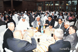 العريفي: غزة الآن لا تنزف ولكنها تتبرع بدمائها لأمة أصبحت بلا دم