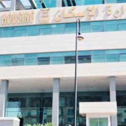 أنباء عن قيام “العمل” بوقف بدلات موظفيها المكلفين بأعمال في غير تخصصاتهم