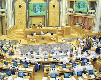 “الشورى” يناقش فرض رسوم على تحويلات الأجانب لتشجيعهم على إنفاق مدخراتهم داخل المملكة