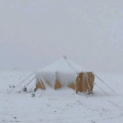أمير الحدود الشمالية يلتقي الرئيس العام لهيئة التحقيق والادعاء العام