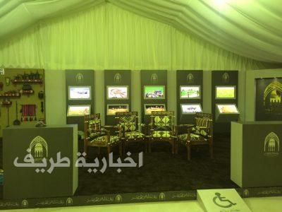 بالصور..جناح محافظة رفحاء يواصل تقديم عروضه المميزة في بيت منطقة الحدود الشمالية في الجنادرية 31