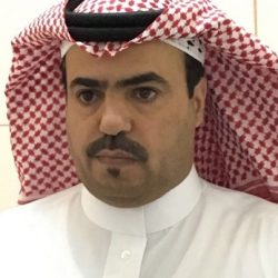 بالصور..مرور طريف يوزع الورود على المرضى المنومين بمستشفى طريف العام