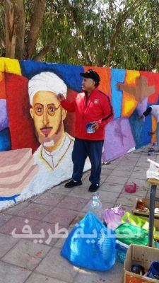 بالصور..ابن طريف الخطاط سعود الرويلي يشارك في معرض للرسم بأغادير المغربية