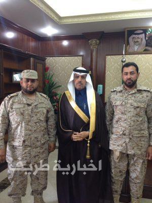 الرائد سيار العنزي قائد الرصد الجوي بطريف يهنىء الايداء بمناسبة تعيينه محافظاً لطريف