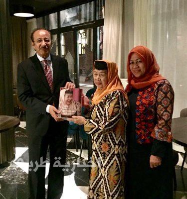 بالصور..السفير الرويلي يشارك في حفل تكريم رئيسة مجلس أمناء التحالف العالمي للمدارس الإسلامية