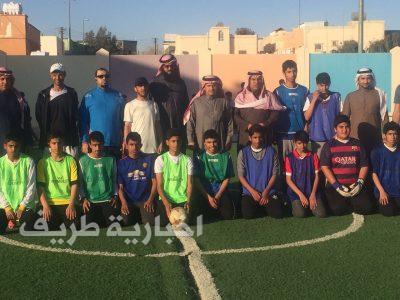 بالصور..مدير عام فرع العمل بالشمالية يفتتح بطولة المرحلة المتوسطة بنادي الحي