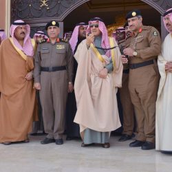 أمير الحدود الشمالية يلتقي مدير فرع وزارة العمل بالمنطقة