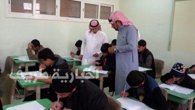 متوسطة علي بن أبي طالب بطريف تجري اختبار “قياس معادن”