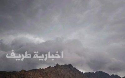 الأرصاد : رياح سطحية مثيرة للأتربة والغبار تحد من مدى الرؤية الأفقية على الحدود الشمالية