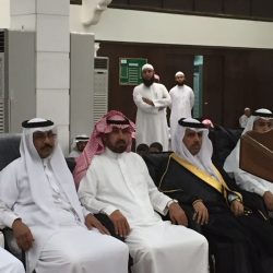 بالصور..أمير الشمالية يدشن عدداً من الخدمات الإلكترونية ضمن برنامج ريادة لتطوير العمل بإمارات المناطق