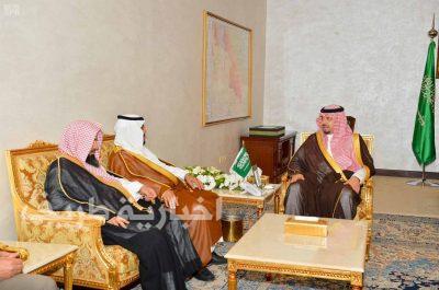 الرويلي يُطلع الأمير فيصل بن خالد على مناشط وأعمال لجنة “تراحم” والنتائج الأولية لحملة “تفريج كربة”