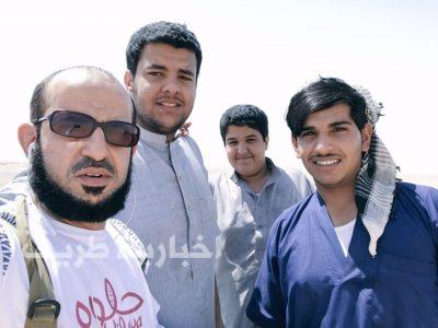 رحال الجوف يطوف مدن ومحافظات الحدود الشمالية بدراجته الهوائية