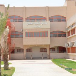 مسبح لورد الرياضي بطريف يعلن عن بدء التسجيل في دورة تعليم السباحة للكبار والصغار