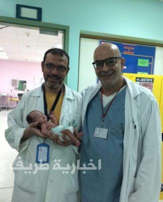 فريق طبي بمستشفى طريف يكمل فرحة أسرة بمولودها الأول بعد 12 عام من الانتظار