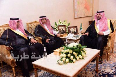 أمير الشمالية و وزير النقل يبحثان تطوير مشروعات الطرق بالمنطقة