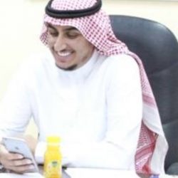 عمر يزين منزل الدغماني