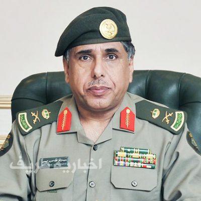 مدير عام الجوازات يتفقد سير العمل بمنفذ جديدة عرعر في الحدود الشمالية