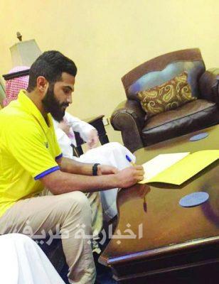 النصر يدعم صفوفه بابن الشمال عبدالعزيز العنزي