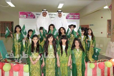 برعاية “العنزي” .. معرض ختامي لفعاليات إجازتي ٢ في أندية الحي للبنات بتعليم الشمالية