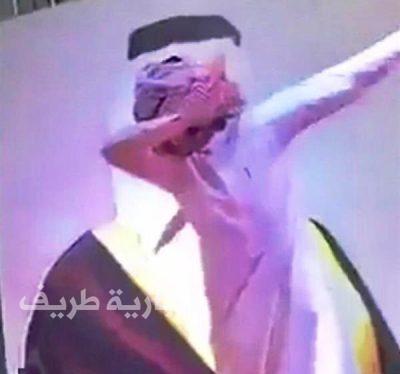 “حقوق الإنسان” تنتقد إعلان القبض والتشهير بالمنشد مؤدي رقصة “الداب”