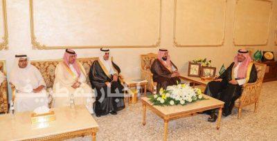 الأمير فيصل بن خالد بن سلطان يستقبل منسوبي التعليم ويؤكد على ضرورة استخدام الوسائل الحديثة في التعليم وترسيخ مكانة المعلم