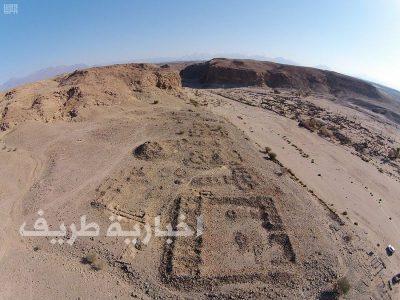 بالصور..فرق سعودية ودولية تعثر على آثار تعود للعصر الحجري في ثلاثة مواقع بمنطقة تبوك