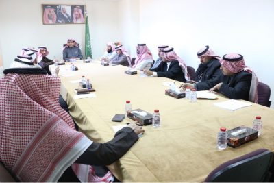 محافظ طريف يترأس اجتماع المجلس المحلي بطريف