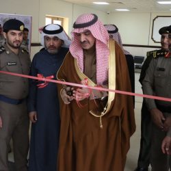 رجل الأعمال حابس الرويلي يهنئ العقيد كميهان الرويلي بمناسبة تكليفه قائداً لقطاع حرس الحدود بطريف