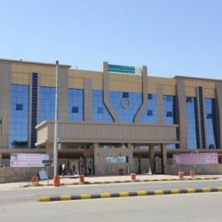 مدير جامعة الحدود الشمالية يدشن بوابة القبول الإلكتروني للمنح الدراسية