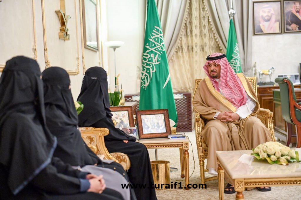 أمير الشمالية يستقبل مديرة الإدارة النسائية بالغرفة التجارية اخبارية طريف أمير الشمالية يستقبل مديرة الإدارة النسائية بالغرفة التجارية اخبارية طريف