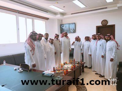 مكتب العمل بمحافظة طريف يقيم حفل معايدة لمنسوبيه