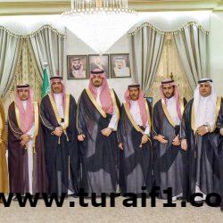 مدير جامعة الحدود الشمالية المكلف يتفقد سير عملية القبول والتسجيل في الجامعة