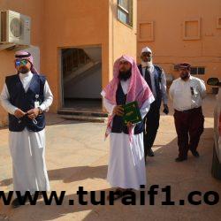 مدير مكتب العمل بطريف يوجه قسم التفتيش بعمل حملة تعريفية لبدء توطين المهن بمنافذ البيع