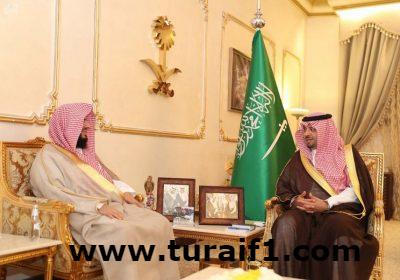 أمير الحدود الشمالية يلتقي رئيس المحكمة العامة بعرعر
