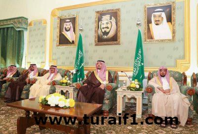أمير منطقة الحدود الشمالية يلتقي المواطنين في جلسته المسائية