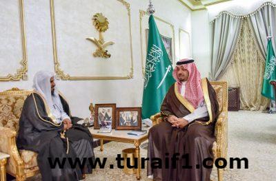 أمير الحدود الشمالية يلتقي مدير عام فرع وزارة الشؤون الإسلامية بالمنطقة
