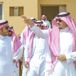 أمير الحدود الشمالية يلتقي مدير مكتب الخطوط السعودية بمنطقتي الجوف والحدود الشمالية