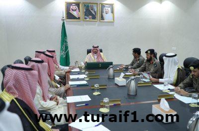 أمير الحدود الشمالية يرأس اجتماع إدارة الأزمات والسيول