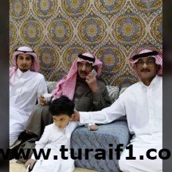 مدير القطاع الصحي بطريف يدشن تسليم اول جهاز سكر أطفال الكتروني بمحافظة طريف