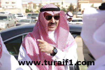 بالصور محافظ طريف يزور مدرسة التميز العلمي ويشكر القائمين عليها